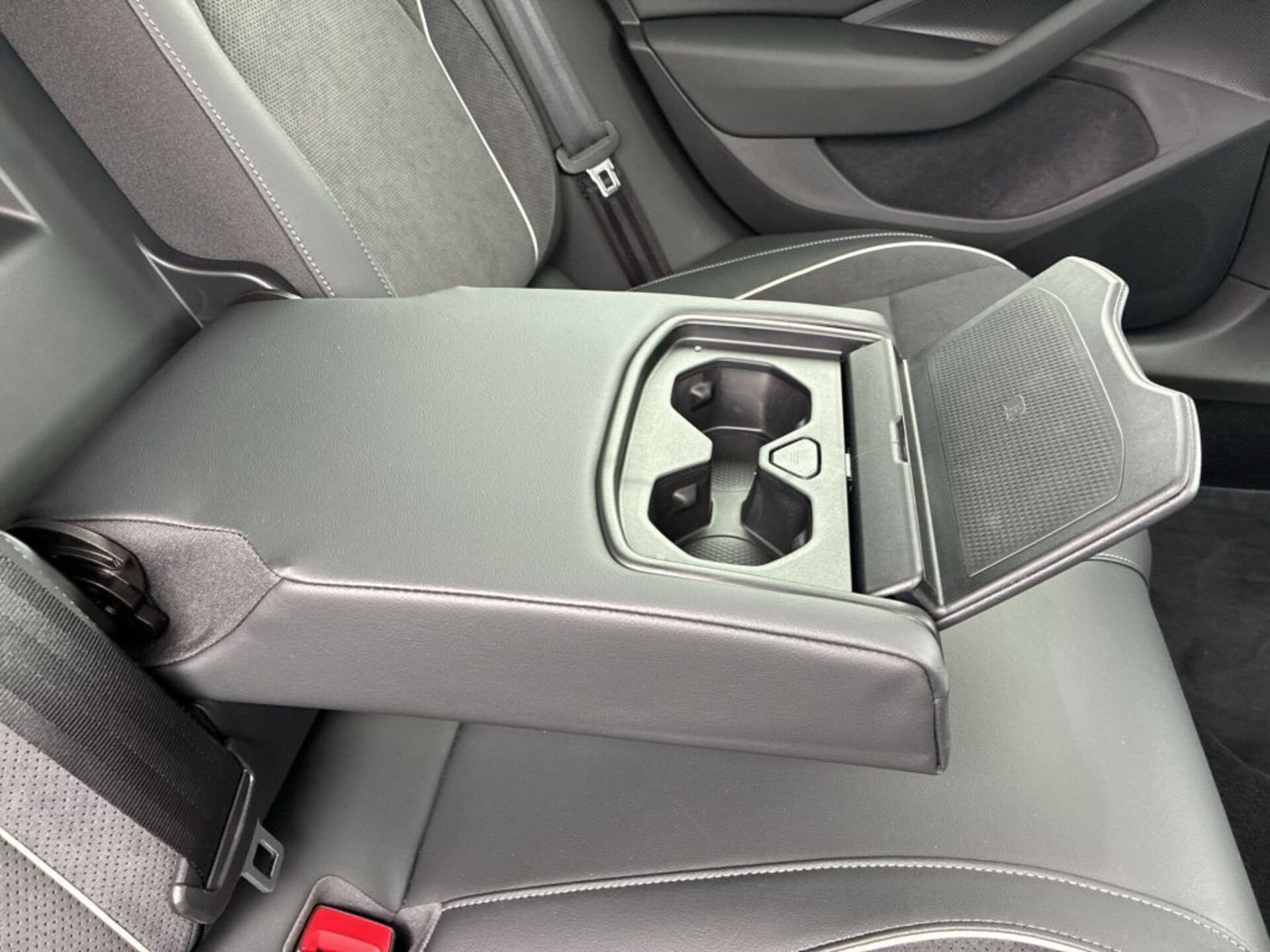 Volkswagen Passat Elegance