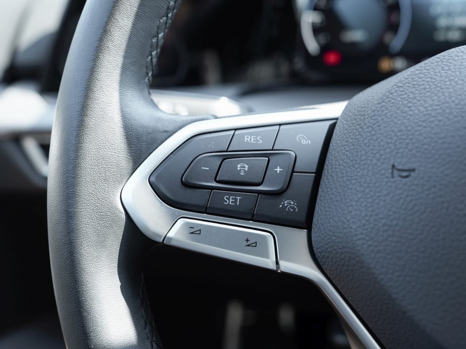 Volkswagen Golf Active