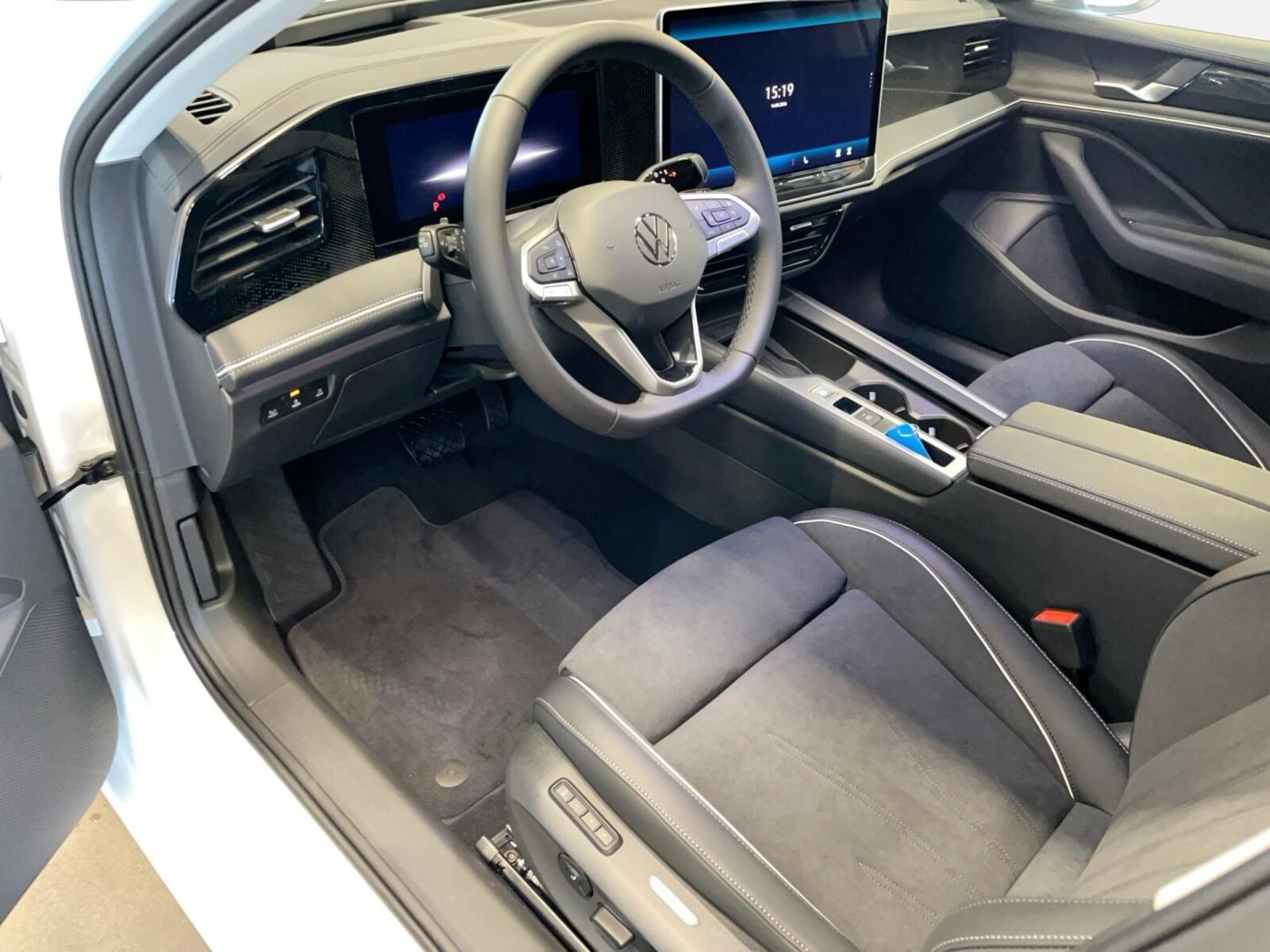 Volkswagen Passat – Bild 8