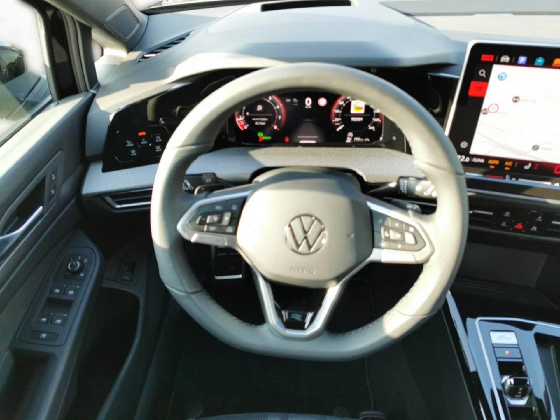 Volkswagen Golf Variant R-Line
