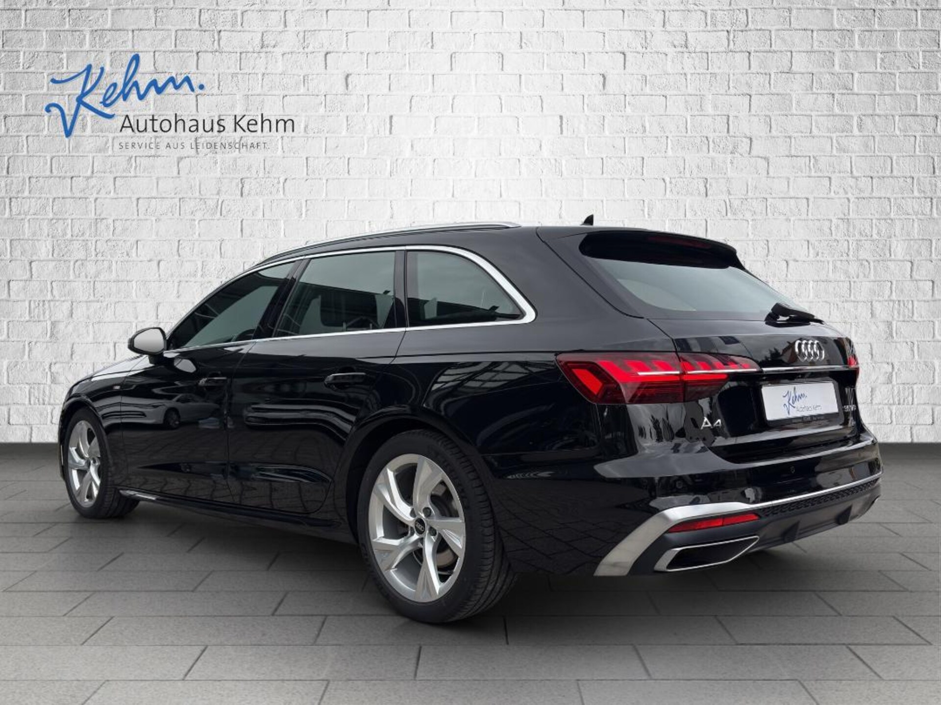 Audi A4 Avant S line