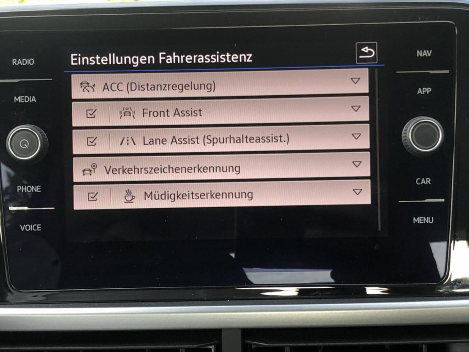 Volkswagen T-Roc – Bild 14