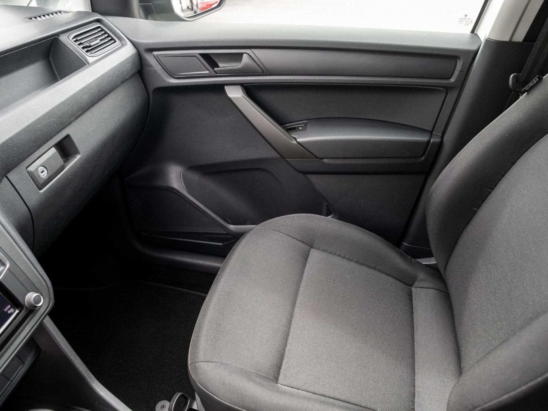 Volkswagen Caddy Maxi Kasten Basis-Modell