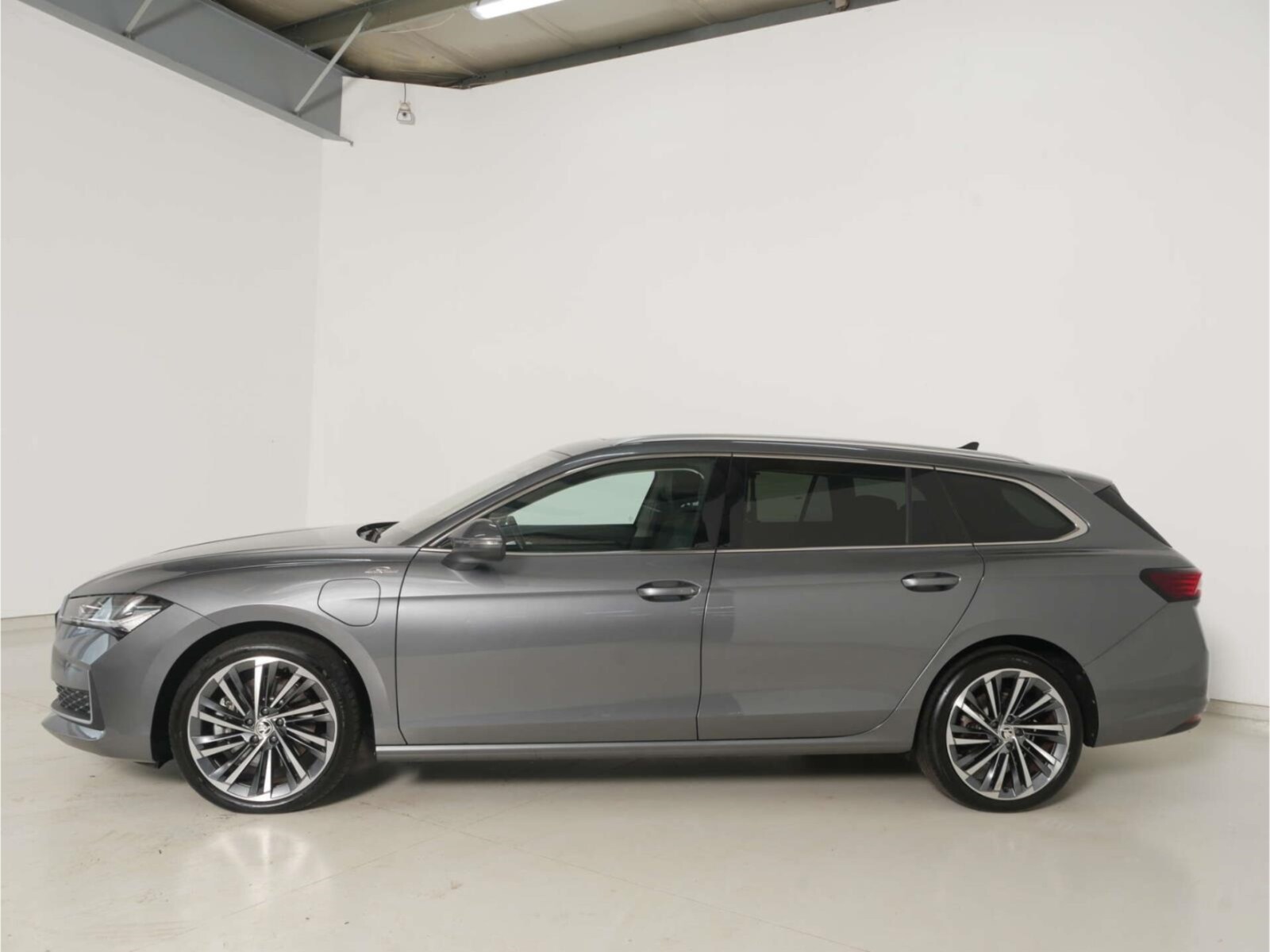 Škoda Superb Combi – Bild 4