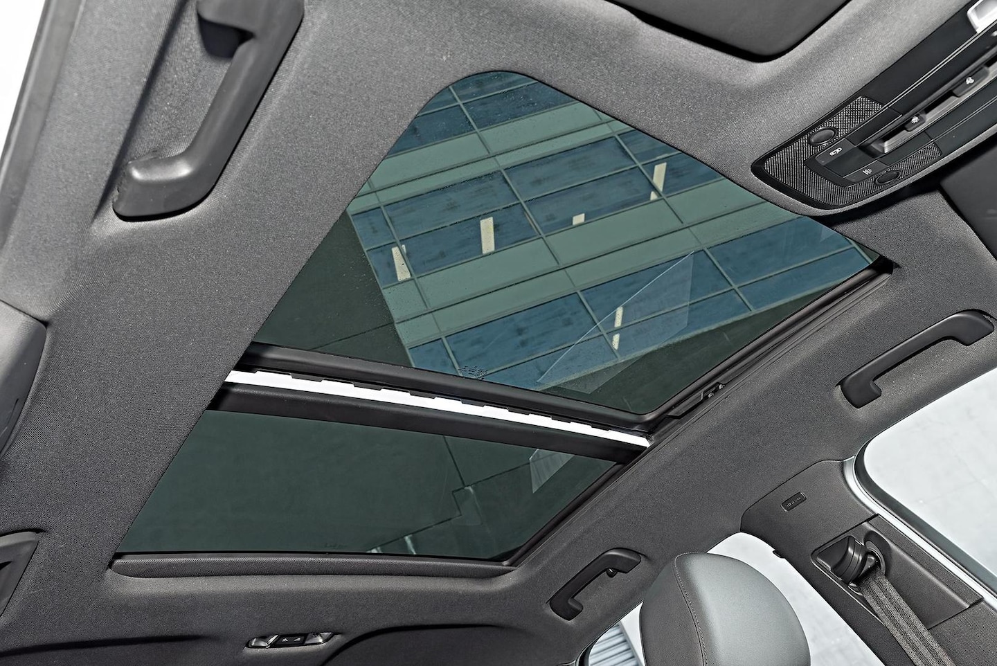 Image about Audi Q3 40 TFSI quattro S tronic