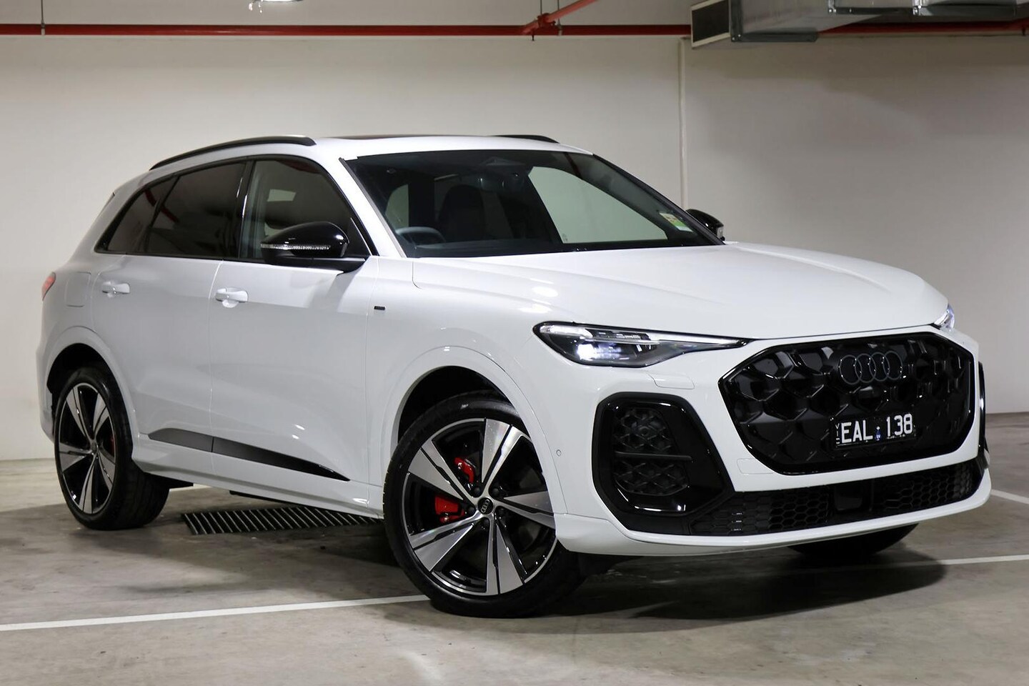 Image about Audi Q5 SUV e-hybrid quattro S tronic