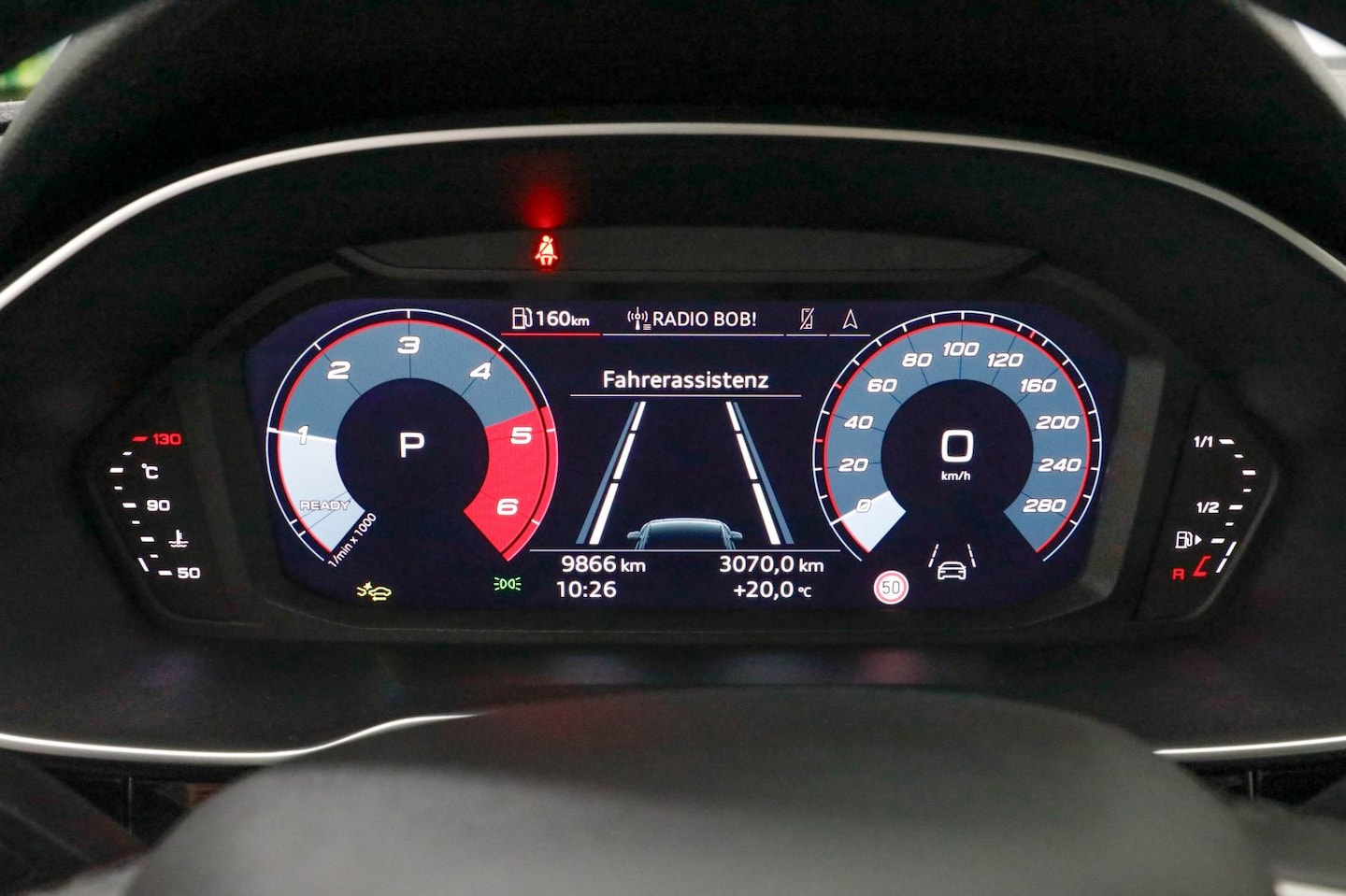 Bild über Audi Q3 advanced 40 TDI quattro S tronic - für weitere Informationen kontaktieren Sie den Audi Partner