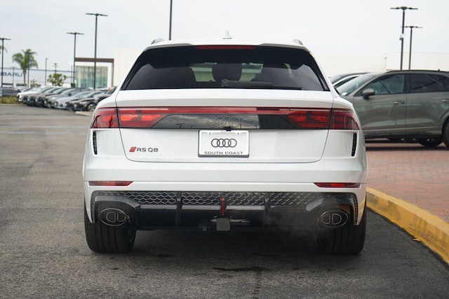 2026 Audi RS Q8 SUV performance