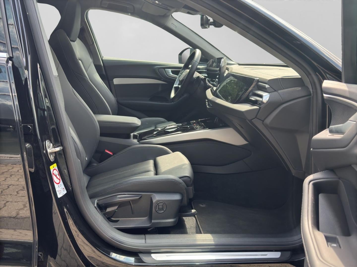 Bild über Audi A5 Avant TDI quattro 150 kW S tronic - für weitere Informationen kontaktieren Sie den Audi Partner
