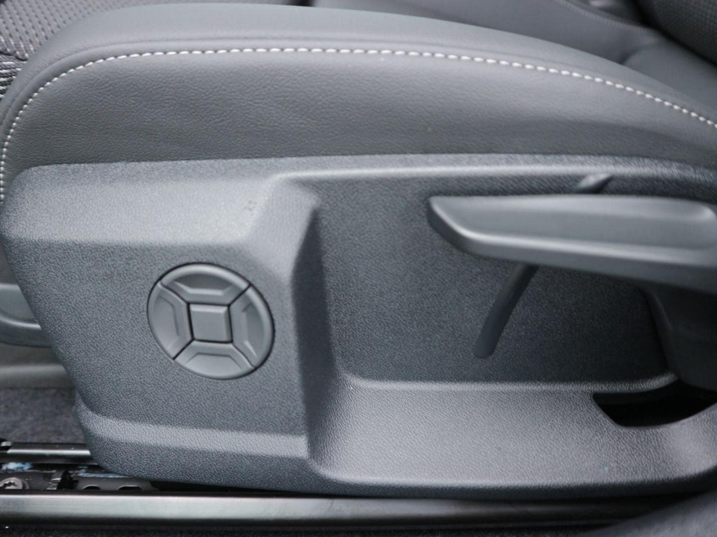 Bild über Audi A3 Sportback TFSI 110 kW S tronic - für weitere Informationen kontaktieren Sie den Audi Partner