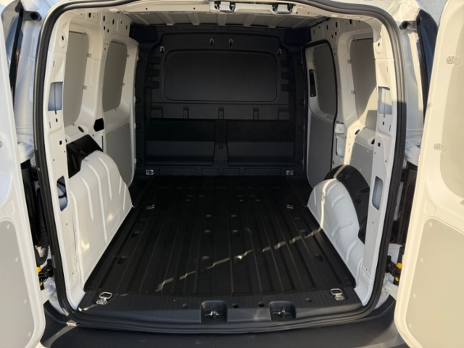 Volkswagen Caddy Cargo – Bild 20