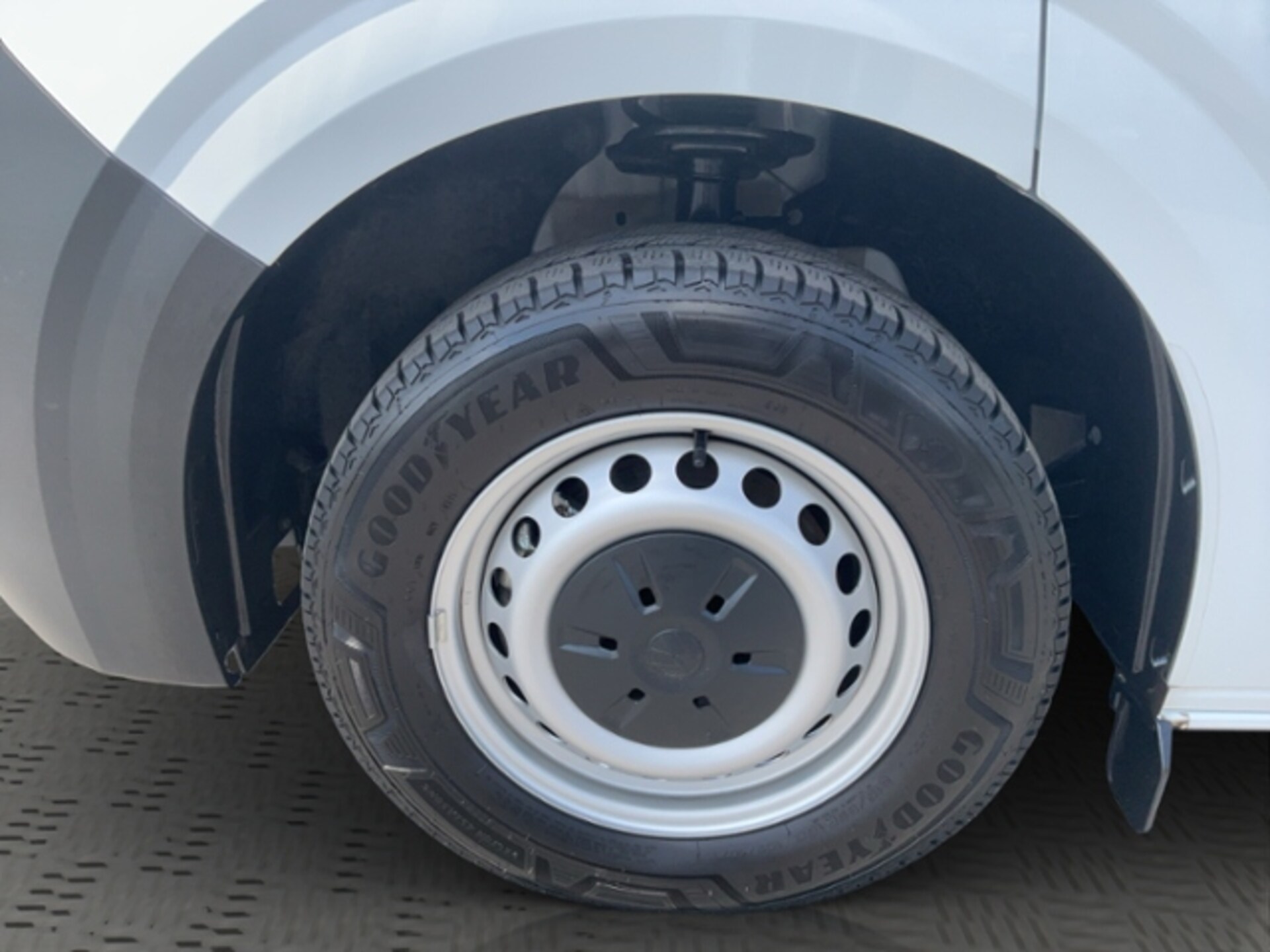 Volkswagen Transporter Kasten kurzer Radstand