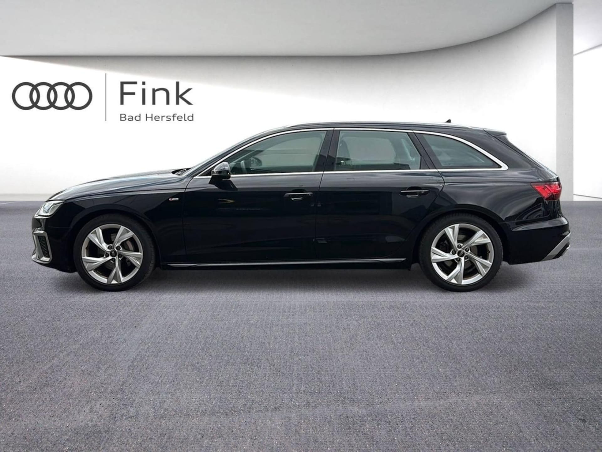 Audi A4 Avant S line