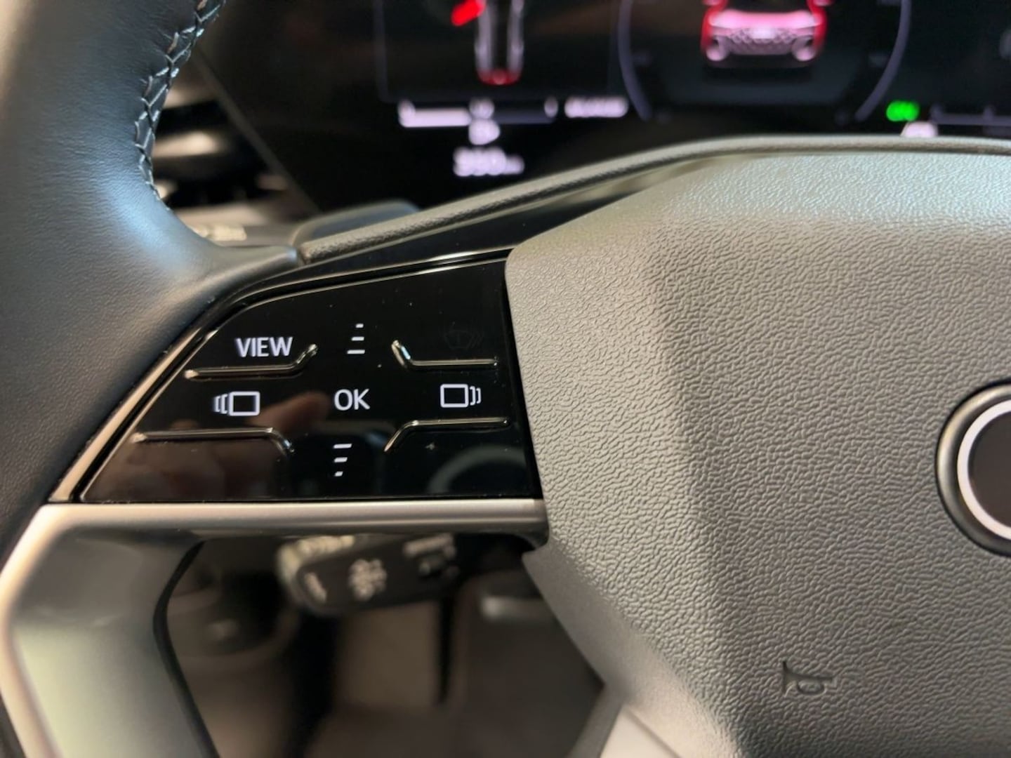 Bild über Audi Q5 SUV TDI quattro 150 kW S tronic - für weitere Informationen kontaktieren Sie den Audi Partner
