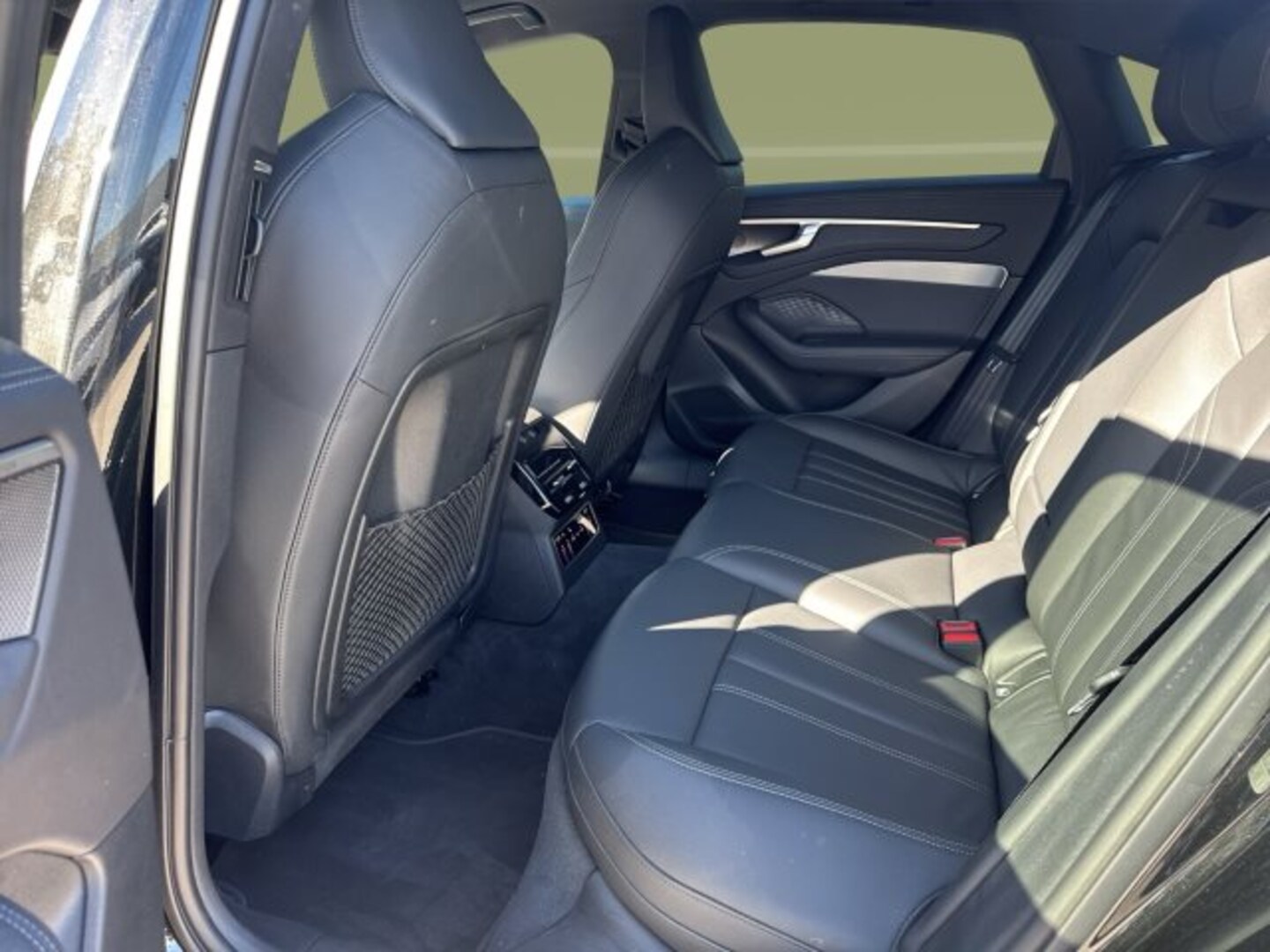 Bild über Audi A6 Limousine TDI quattro 150 kW S tronic - für weitere Informationen kontaktieren Sie den Audi Partner