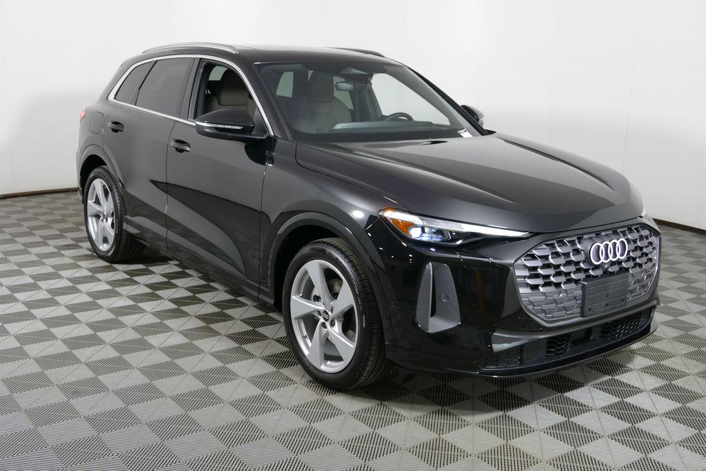 2025 Audi Q5 40 Prestige's photo