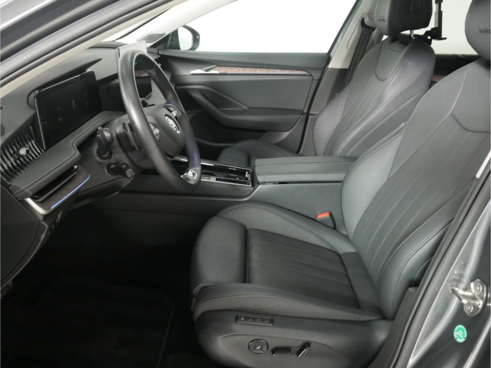 Škoda Superb Combi – Bild 11