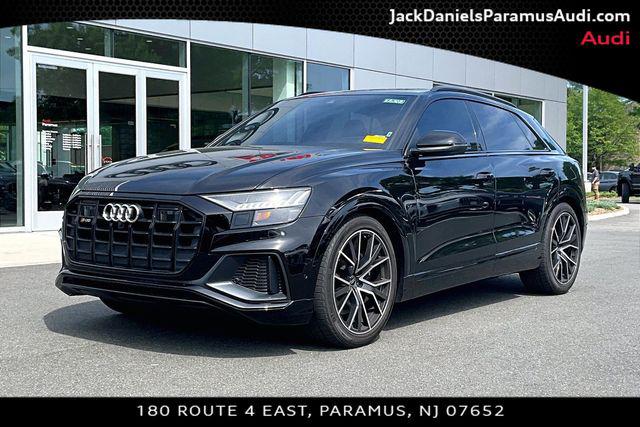 2023 Audi SQ8 Prestige's photo