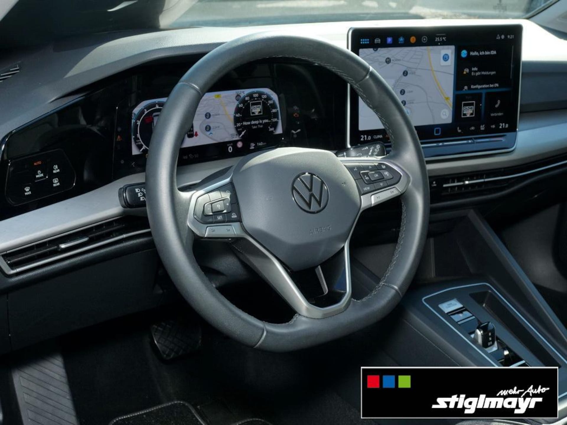 Volkswagen Golf Life
