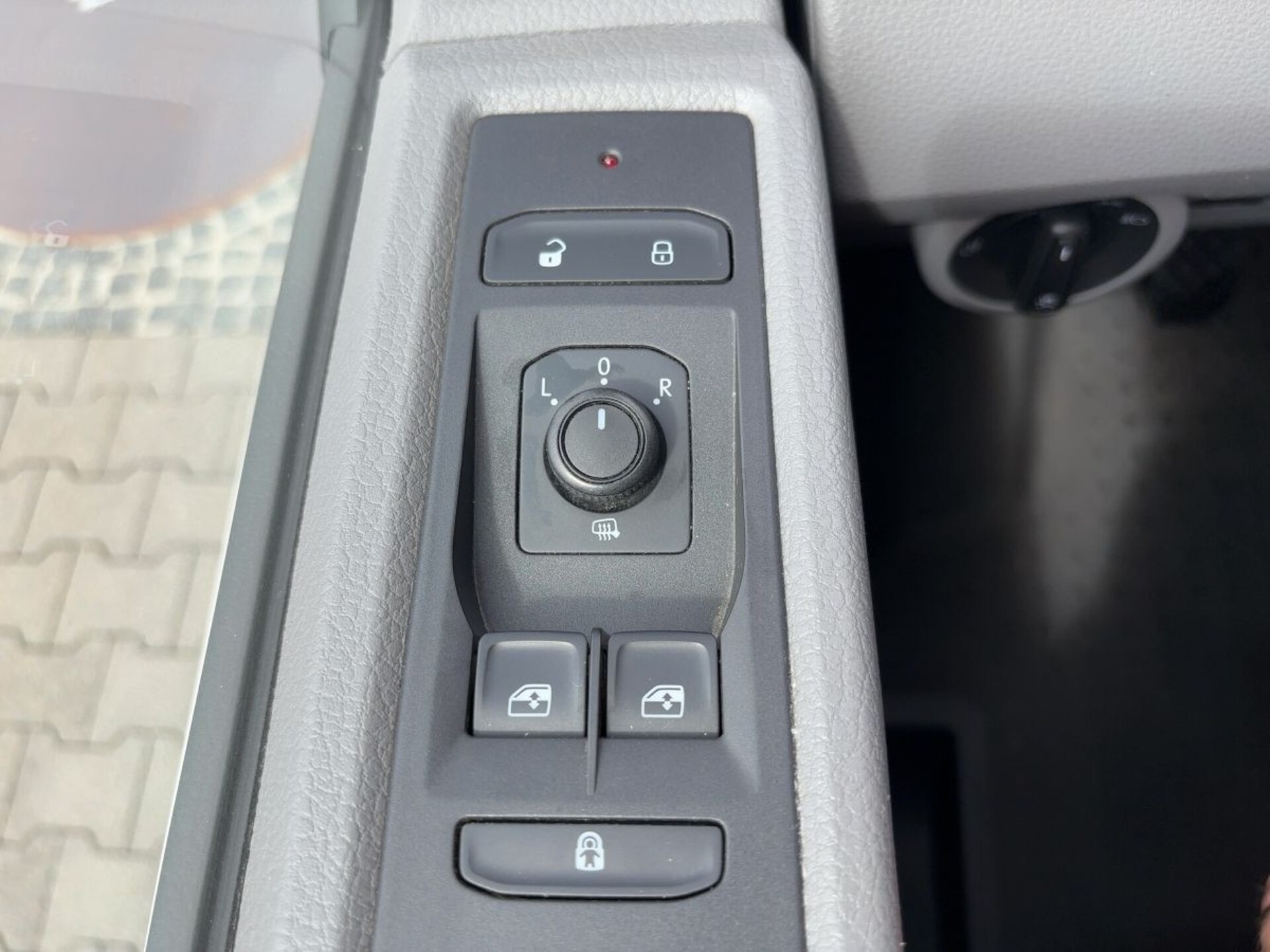 Volkswagen T6.1 Caravelle langer Radstand Trendline