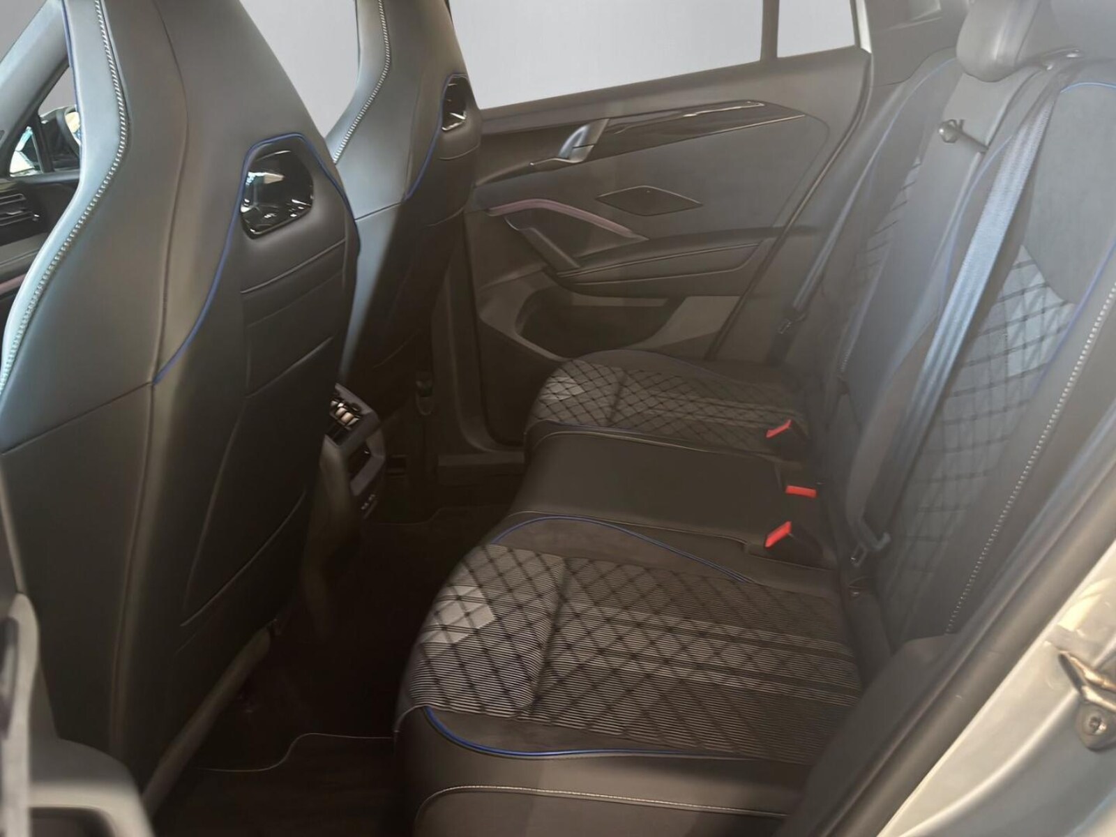 Volkswagen Tiguan – Bild 14