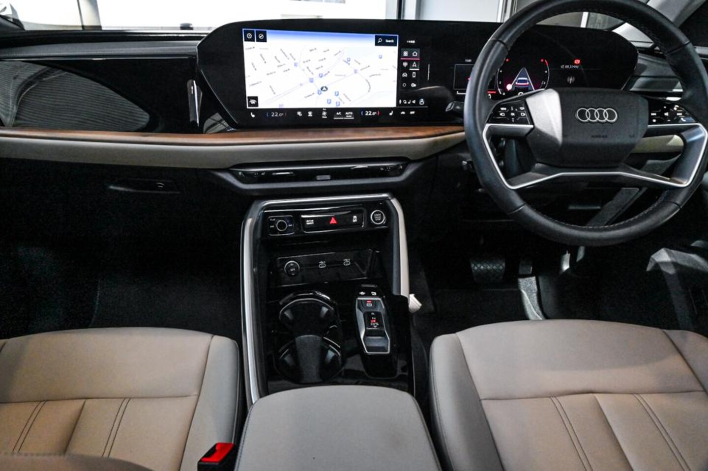 Image about Audi Q5 SUV TDI quattro 150 kW