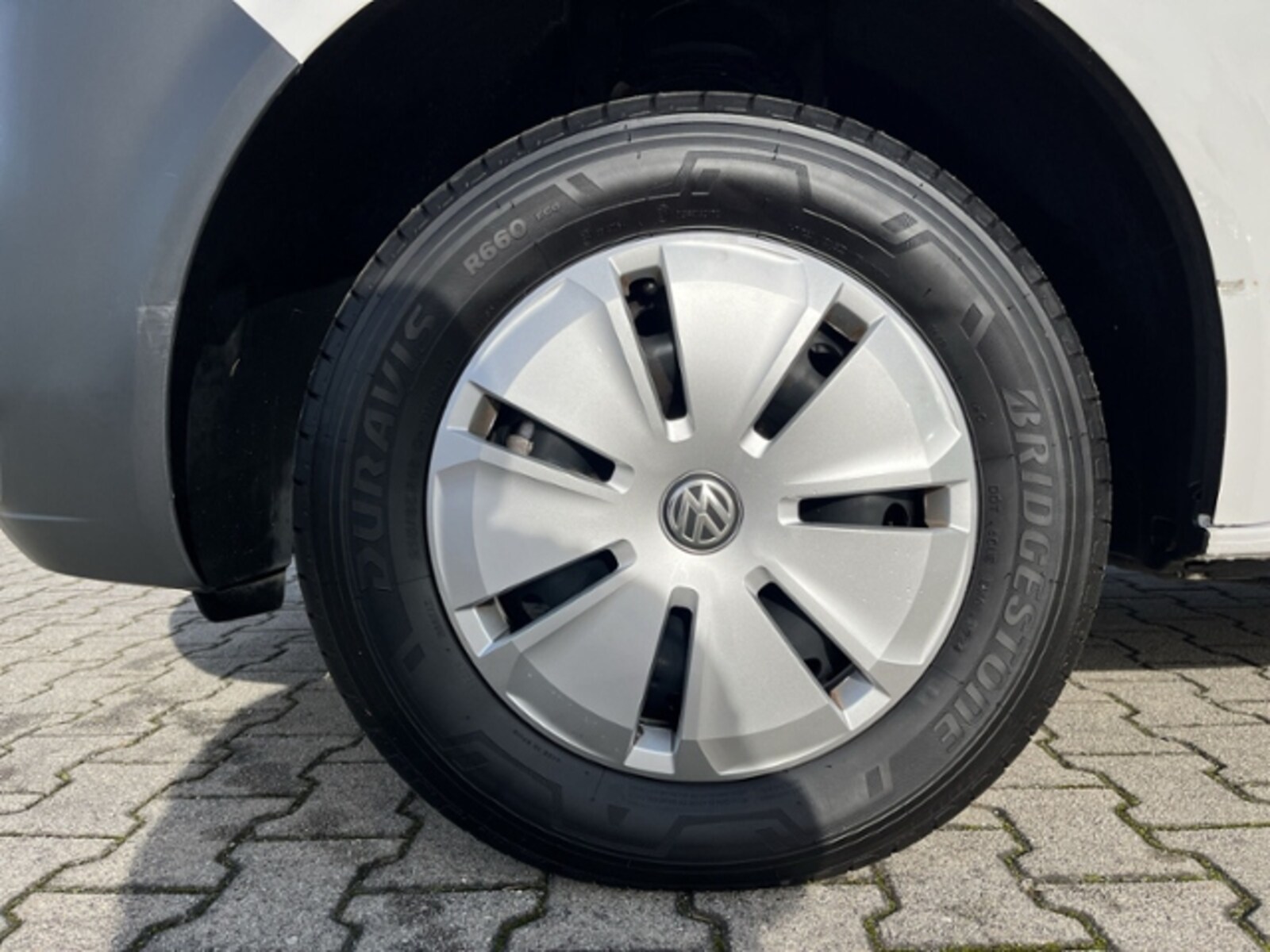 Volkswagen T6.1 Transporter Kasten langer Radstand – Bild 8