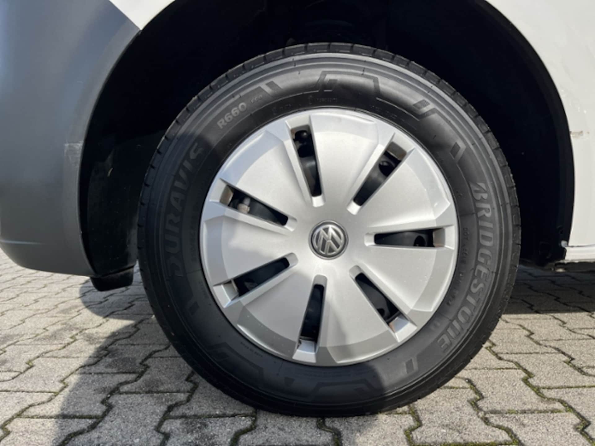 Volkswagen T6.1 Transporter Kasten langer Radstand