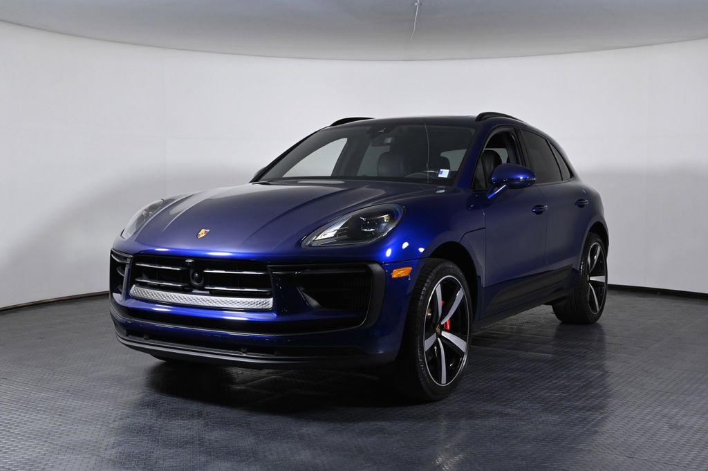 2024 Porsche Macan S's photo