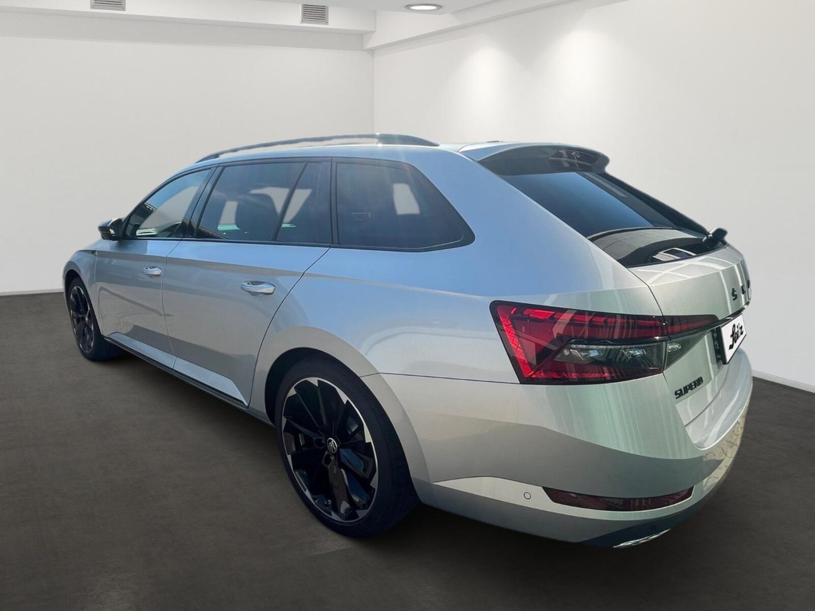 Škoda Superb Combi – Bild 4
