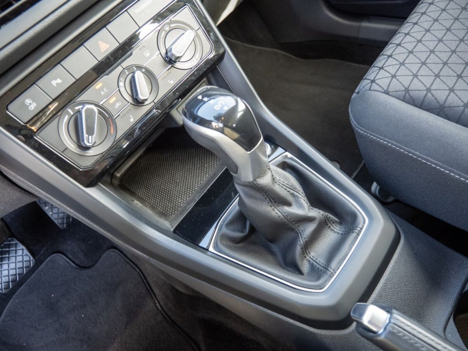Volkswagen T-Cross – Bild 15