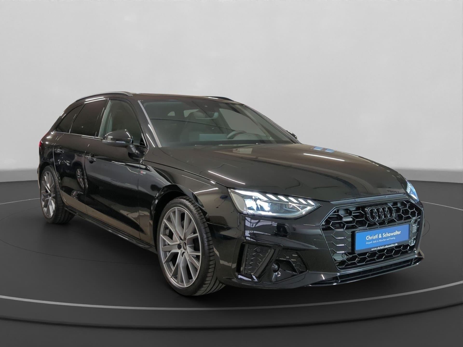 Audi A4 Avant S line