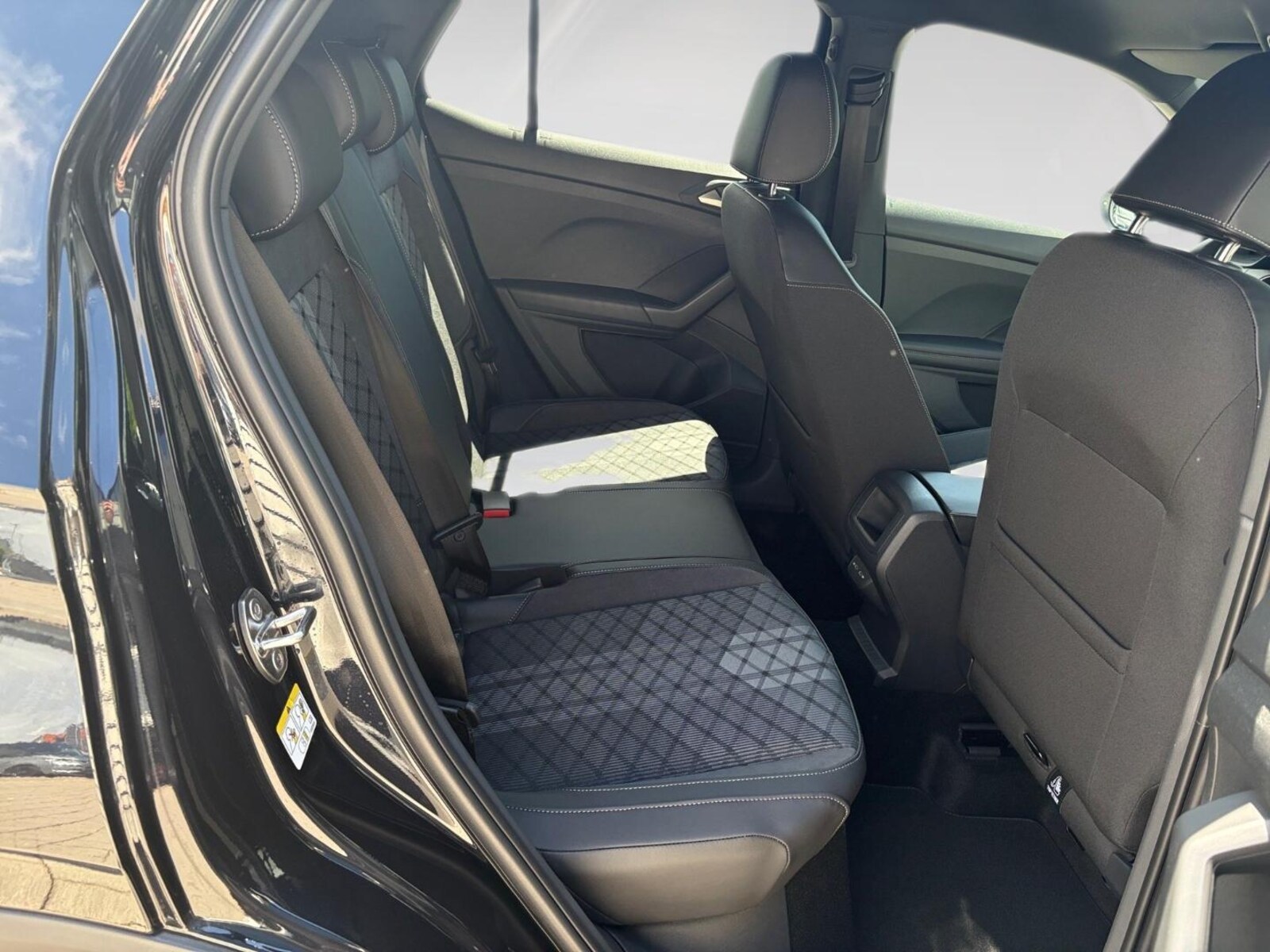Volkswagen T-Cross – Bild 10