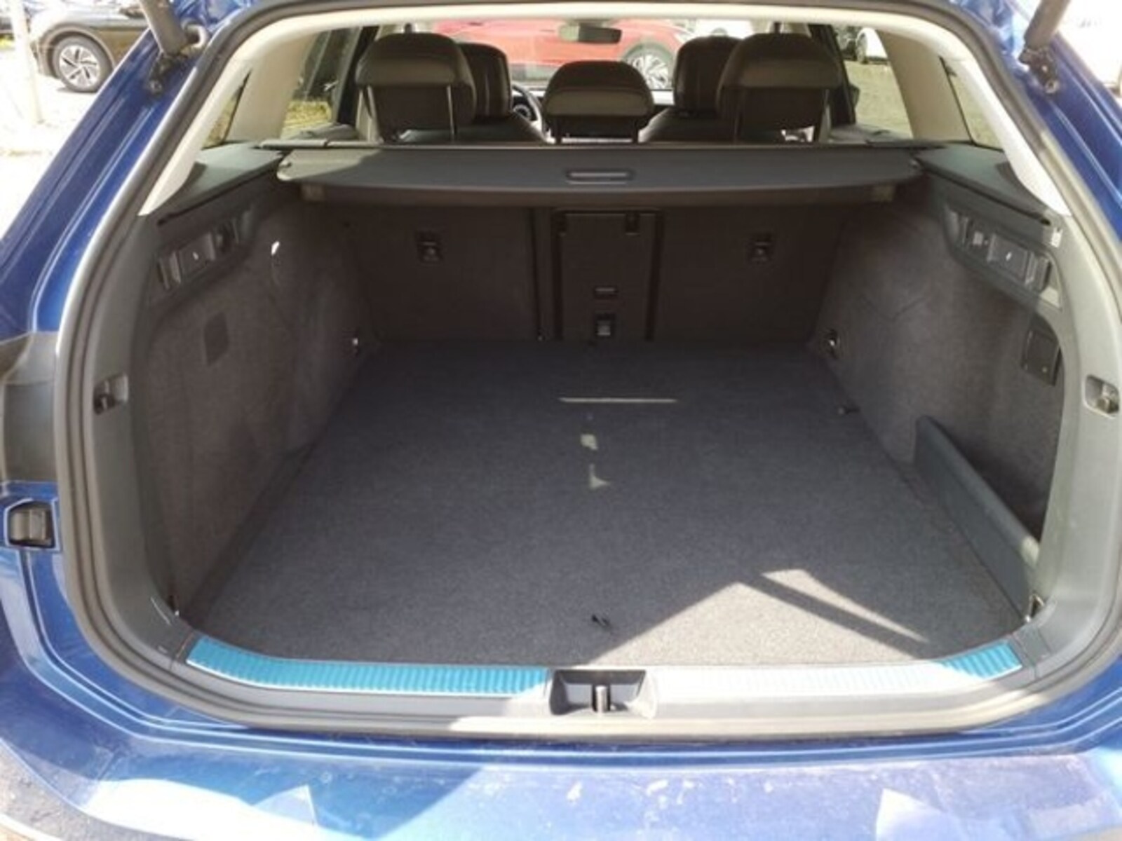 Volkswagen Passat – Bild 7