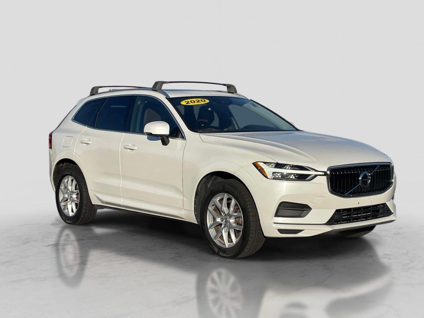 2020 Volvo XC60 T5 Momentum AWD's photo