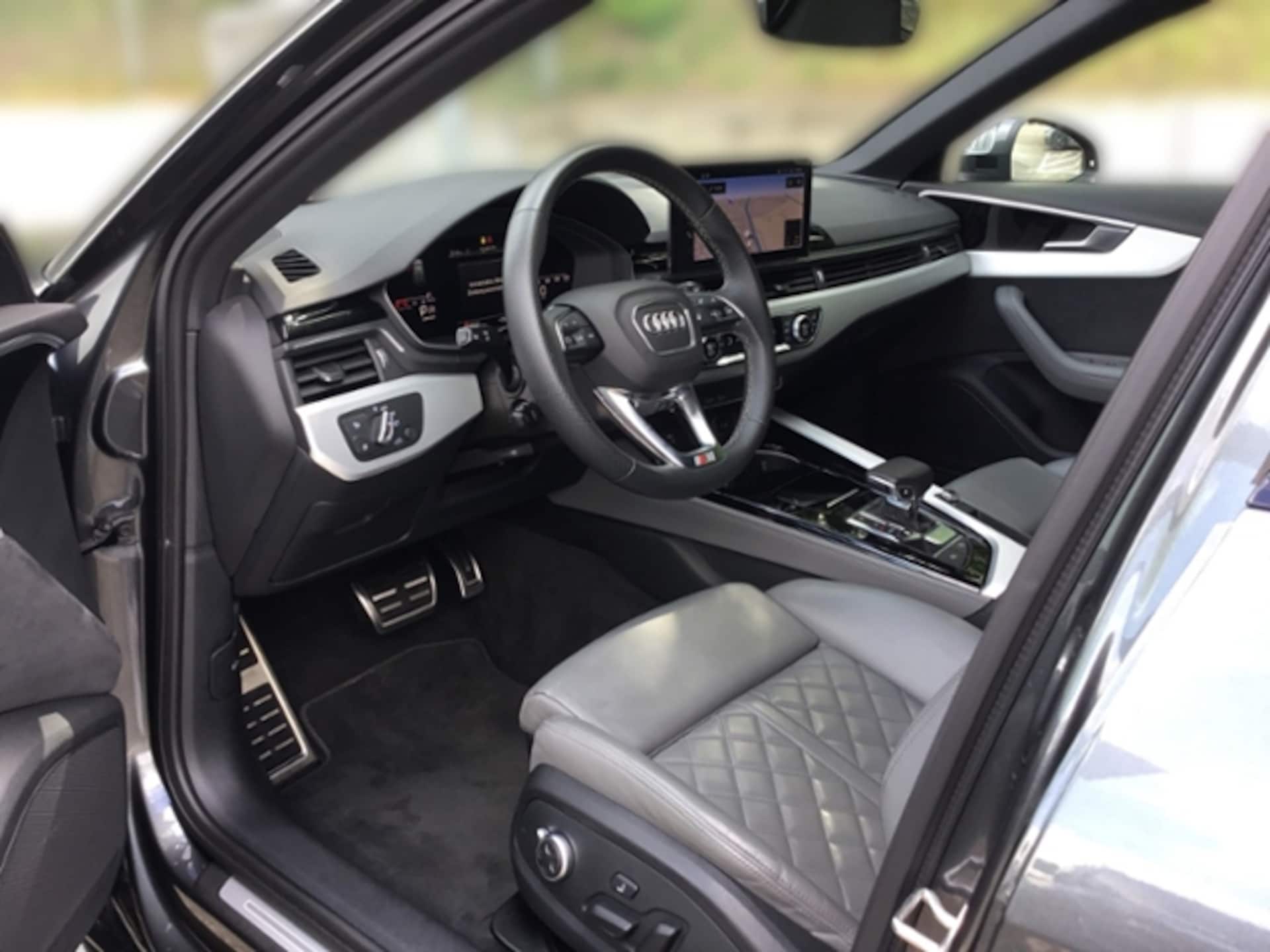 Audi A4 Avant S line