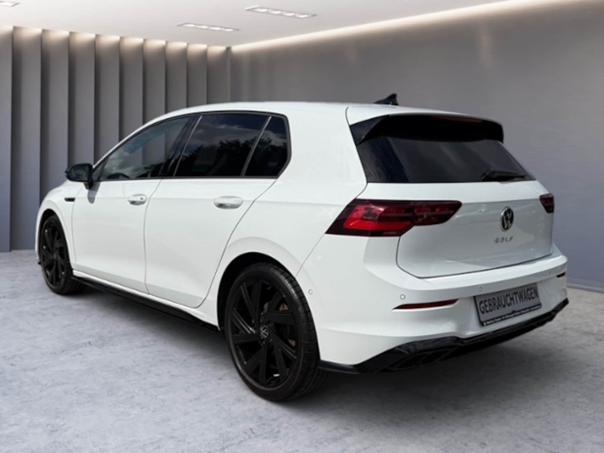 Volkswagen Golf R-Line