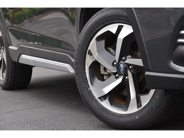 2023 Subaru Forester Touring - Photo 11