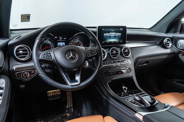 2017 Mercedes-Benz