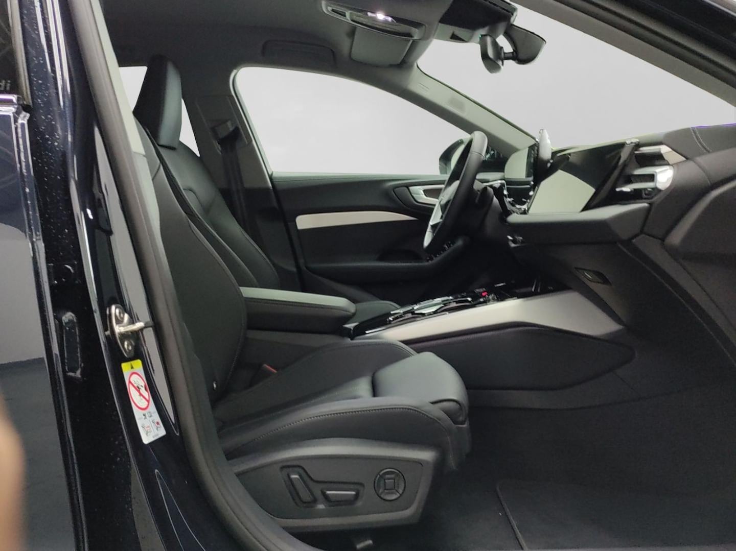 Bild über Audi A5 Avant TDI 150 kW S tronic - für weitere Informationen kontaktieren Sie den Audi Partner