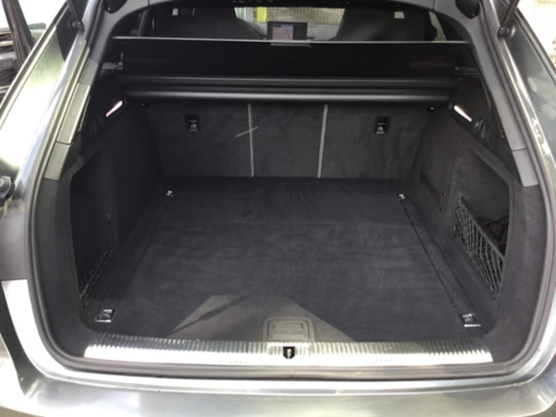 Audi A4 Avant S line