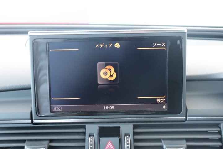 Audi A6 Sedan