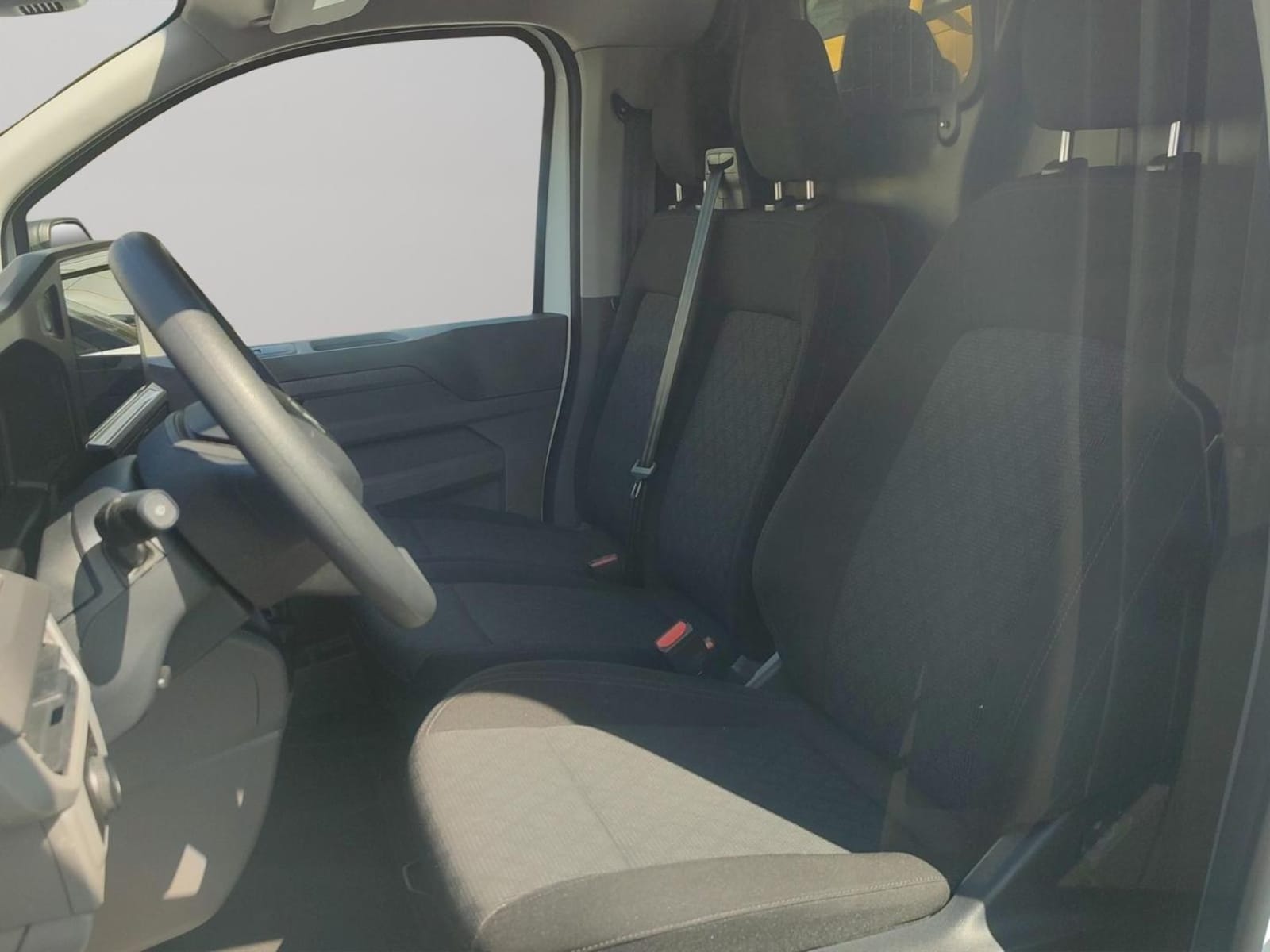 Volkswagen Transporter Kasten kurzer Radstand – Bild 5