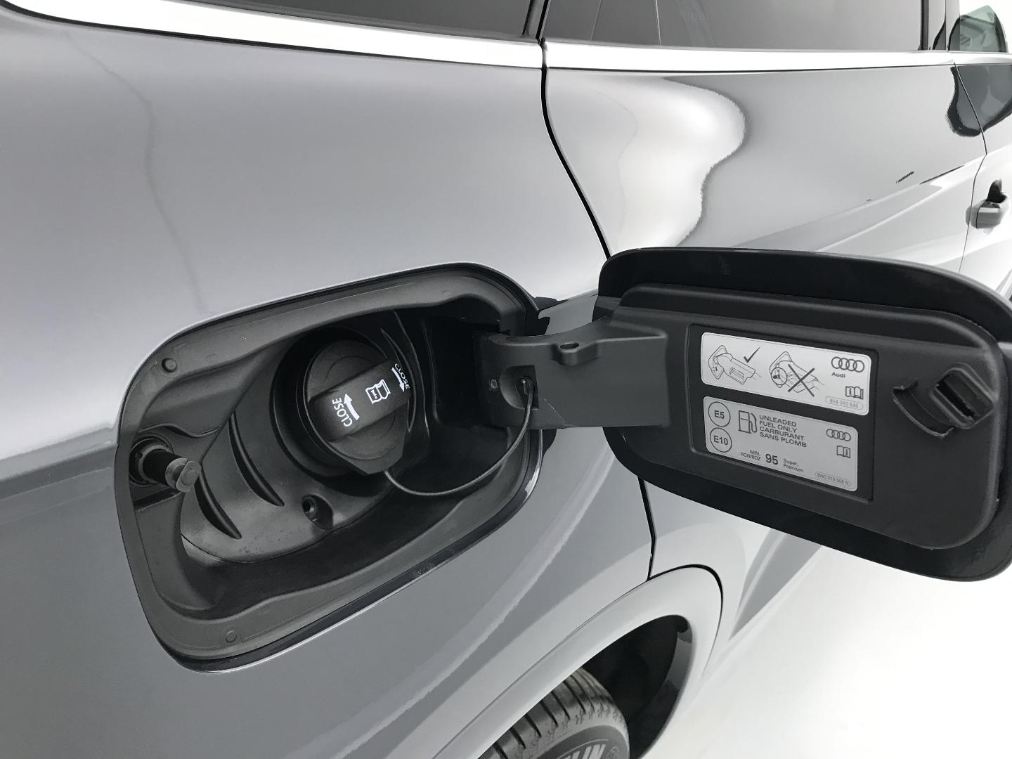 Image about Audi Q5 TFSI e Avus 50 TFSI e quattro 220 kW (299 ch) S tronic