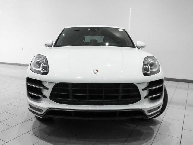 2016 Porsche Macan