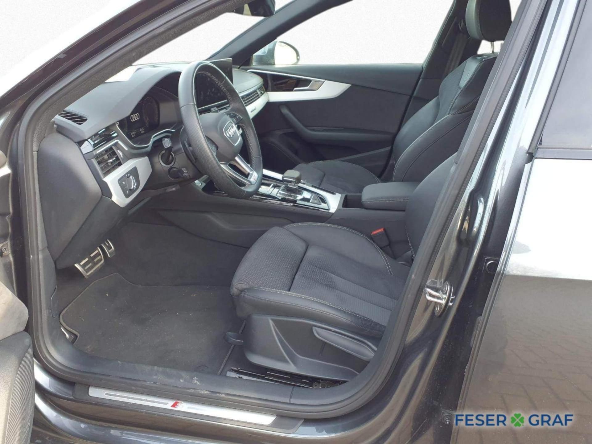 Audi A4 Avant S line