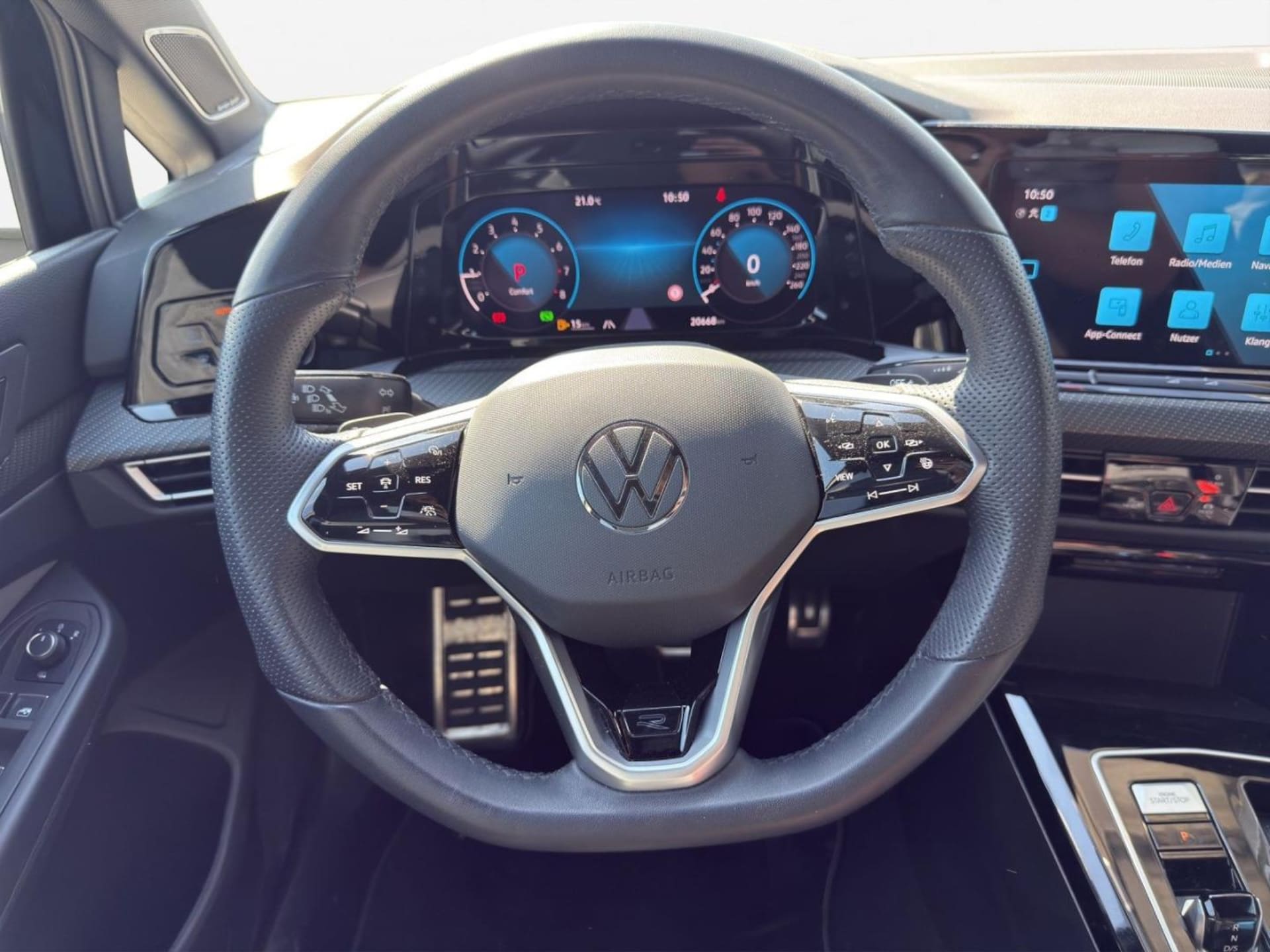 Volkswagen Golf R-Line