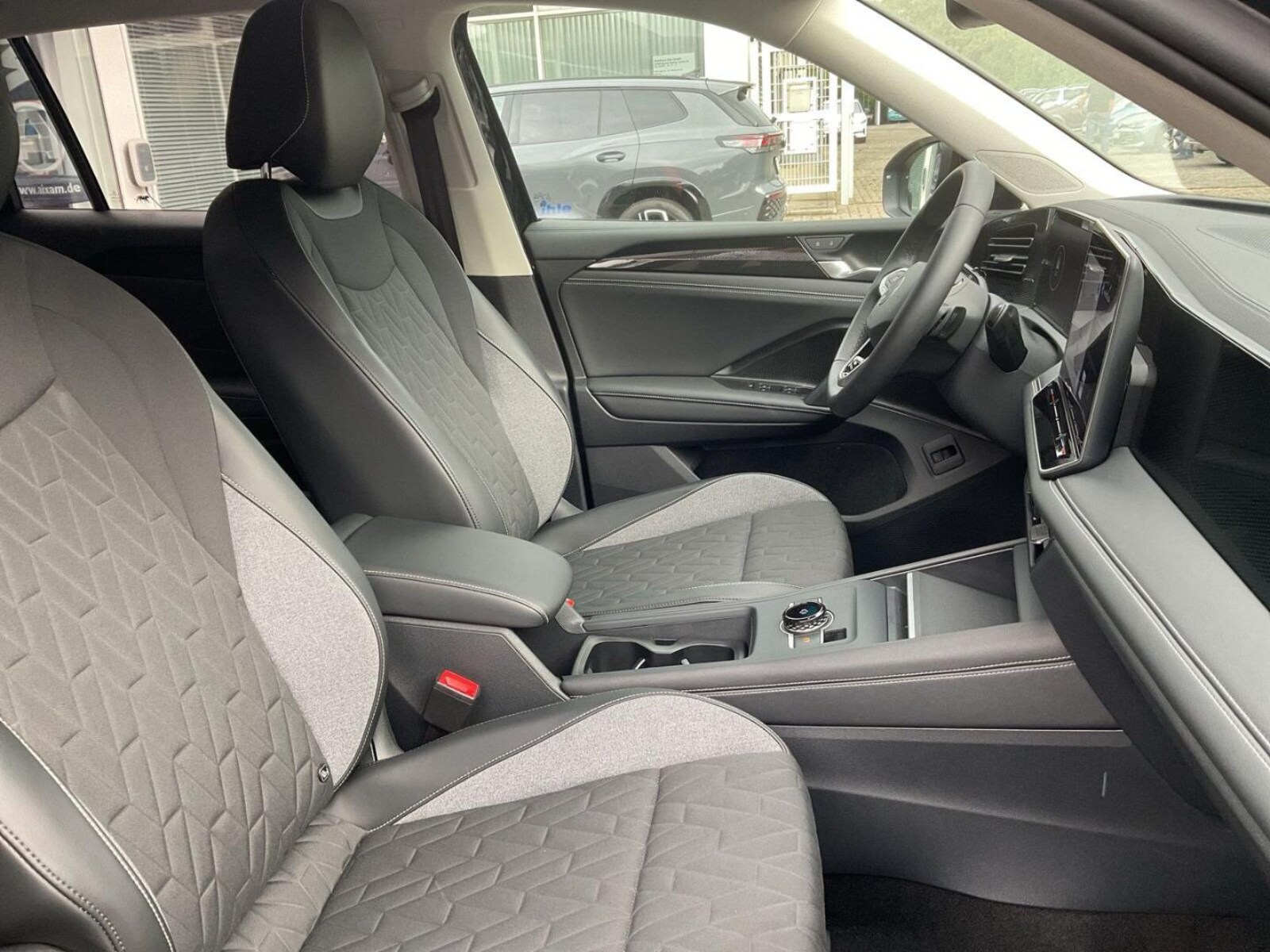 Volkswagen Tiguan – Bild 11