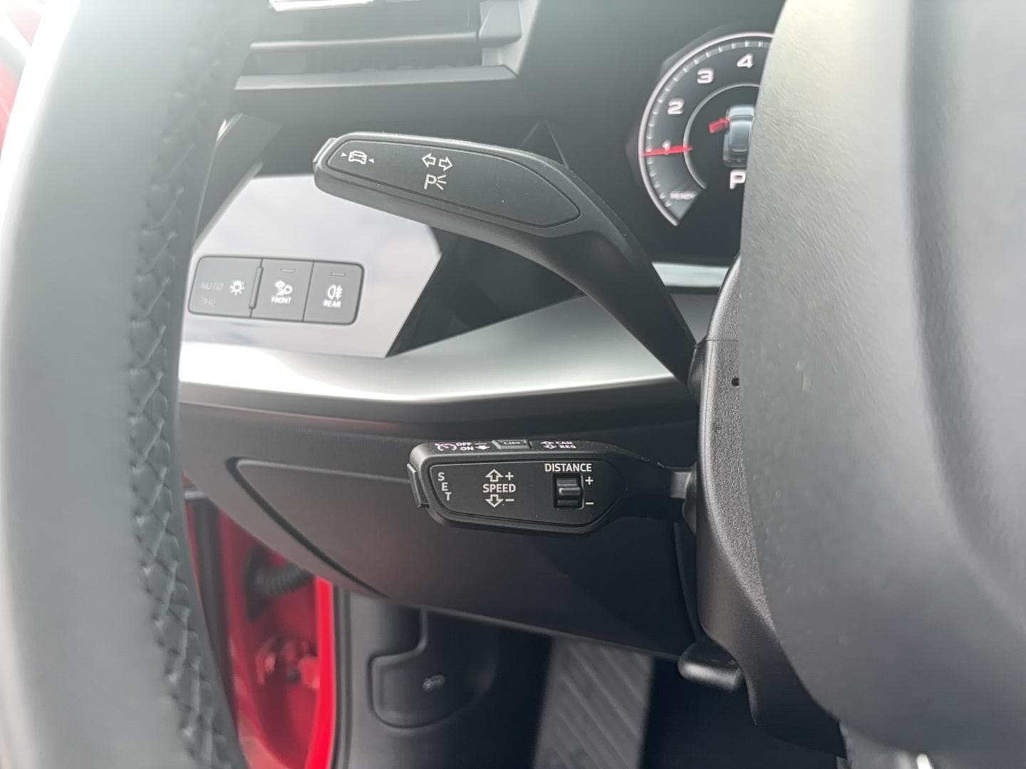 Bild über Audi A3 Sportback 35 TFSI S tronic - für weitere Informationen kontaktieren Sie den Audi Partner