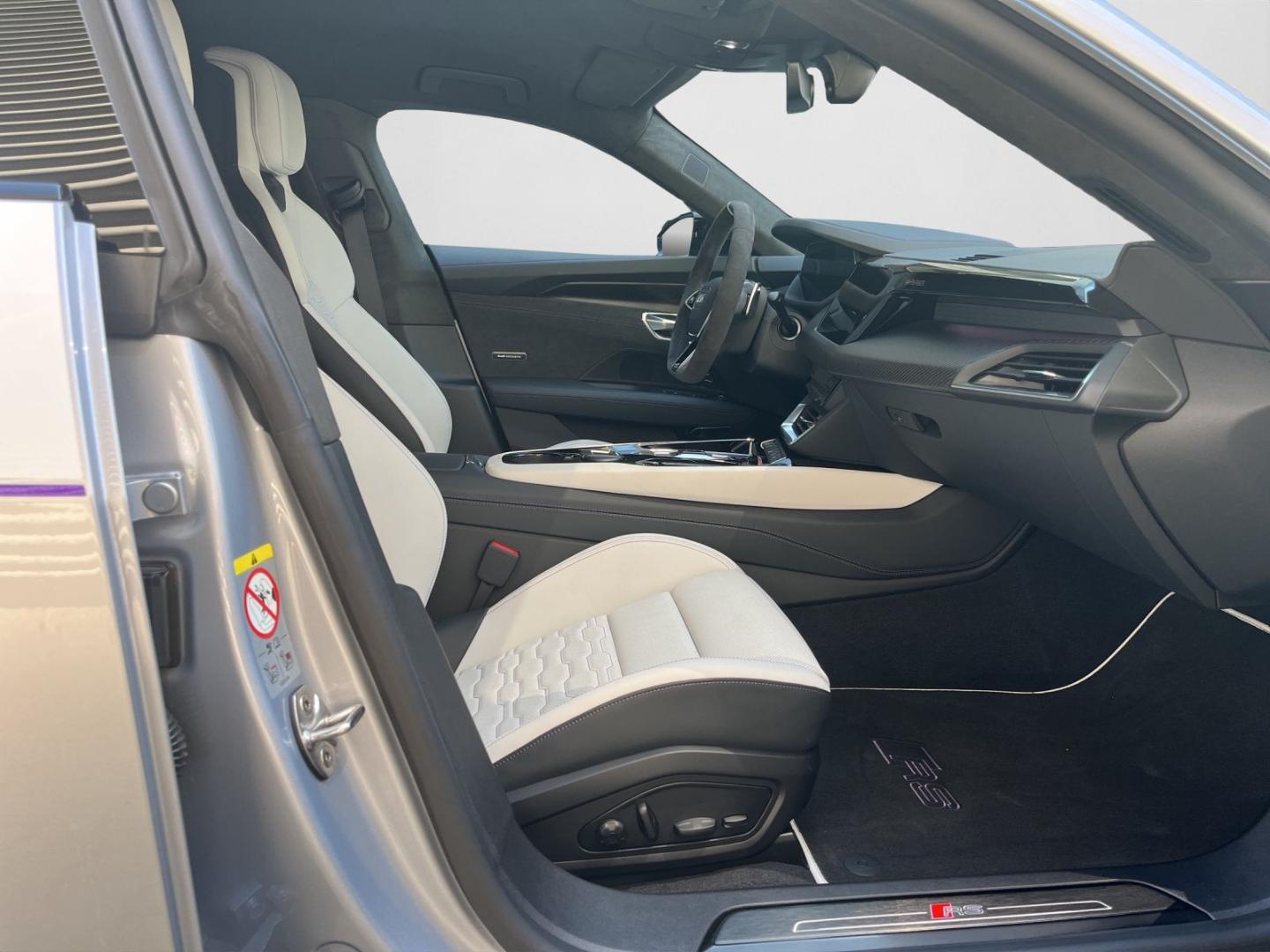 Image about Audi RS e-tron GT e-tron quattro
